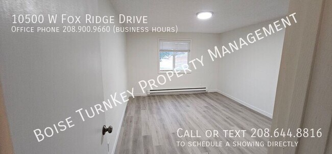 Building Photo - 10500 W Fox Ridge Dr
