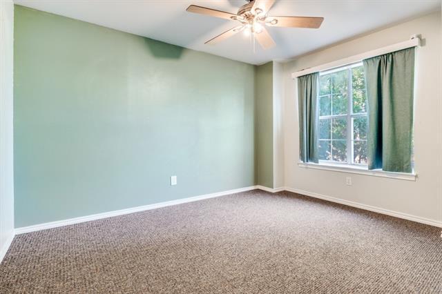 Building Photo - 1108 Heather Cir
