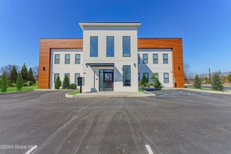 Building Photo - 1133 Loudon Rd