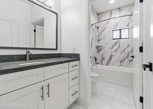 Building Photo - 1649 Belem St SE