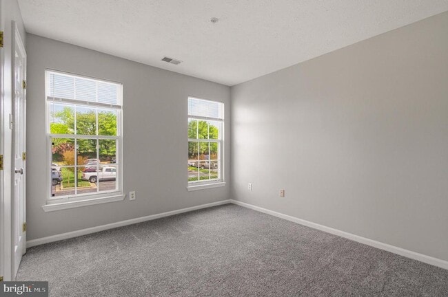 Building Photo - 662 Jupiter Hills Ct