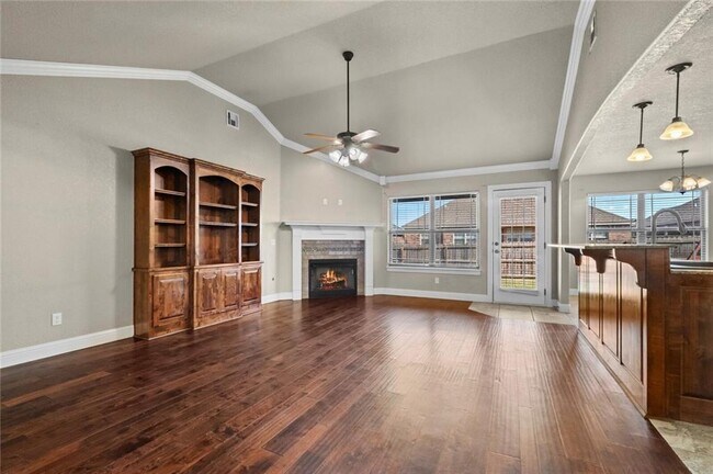 Building Photo - 3104 SW Waterleaf Ave