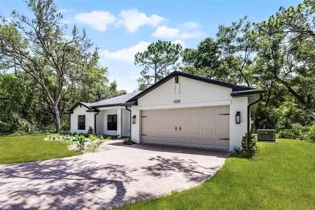 Building Photo - 320 kenora drive