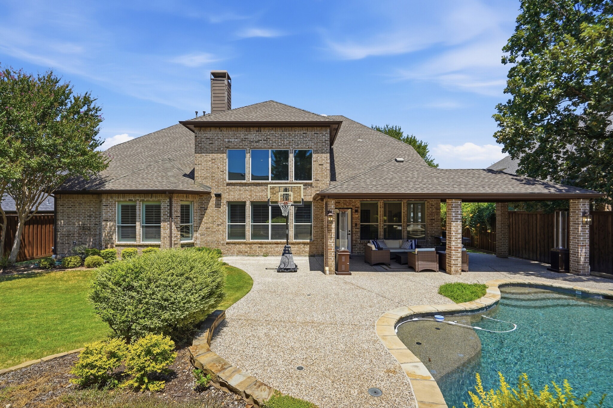 Building Photo - 5315 Cree Dr