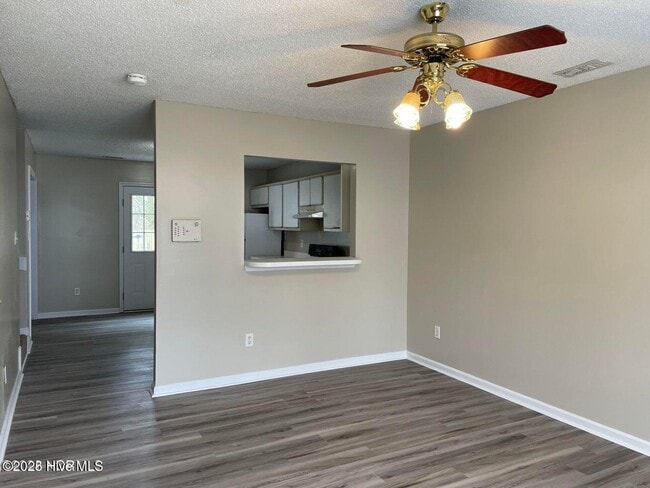 Building Photo - 117 Mesa Ln