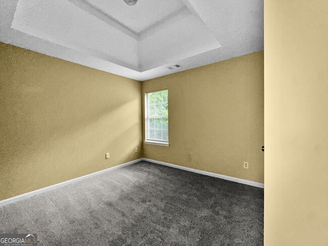 Building Photo - 10761 Tara Village Way