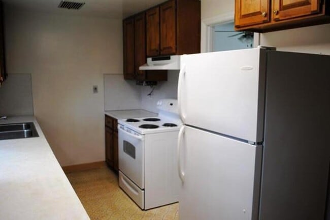 Building Photo - 14547 Ashworth Ave N