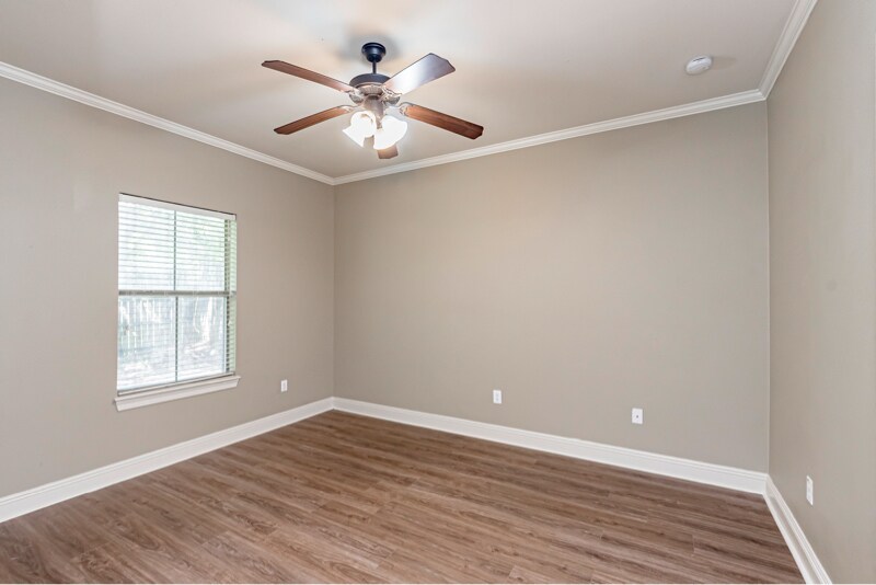 Building Photo - 828 Meadow Bend Dr