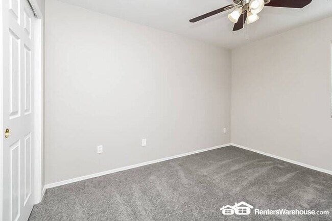 Building Photo - Spacious updated 4 Bed, 3 Bath home in Tuc...
