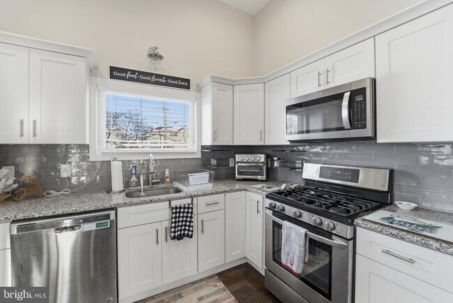 Building Photo - 38 Vine Way