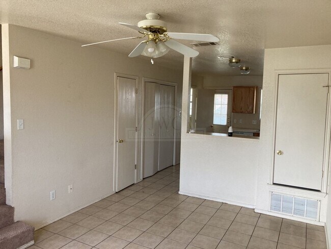 Building Photo - 4507 Jeff Scott Dr