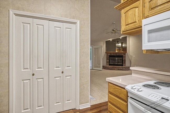 Building Photo - Spacious 3-Bedroom Home for Long-Term Lease in Hot Springs Village