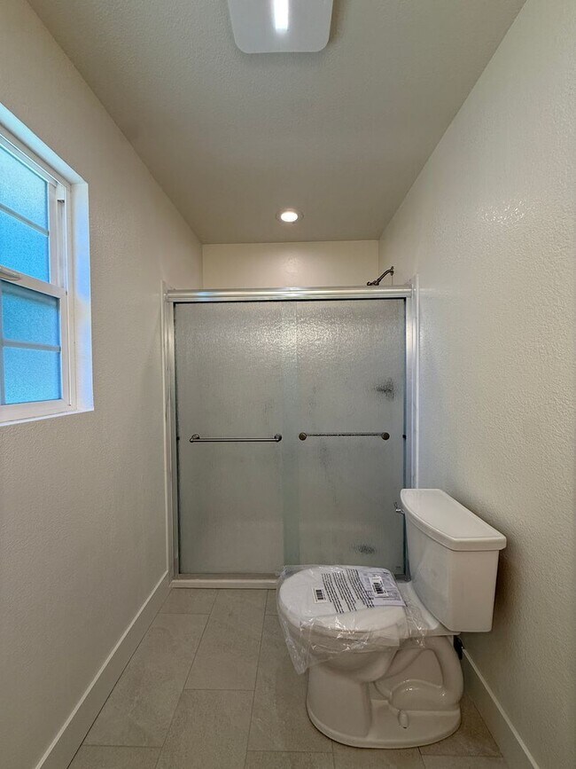 Building Photo - Just Beautifully Updated Village Hills Single Story Home in Orcutt
