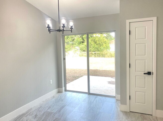 Building Photo - New 3/2 Home in Summerfield!