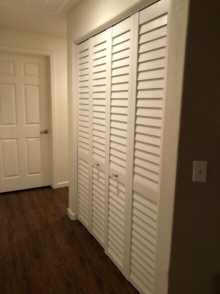 Hall Way/Laundry area - 555 Lands End Way