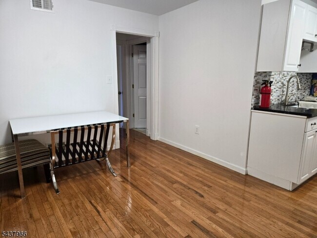 Building Photo - 355 Warwick Turnpike