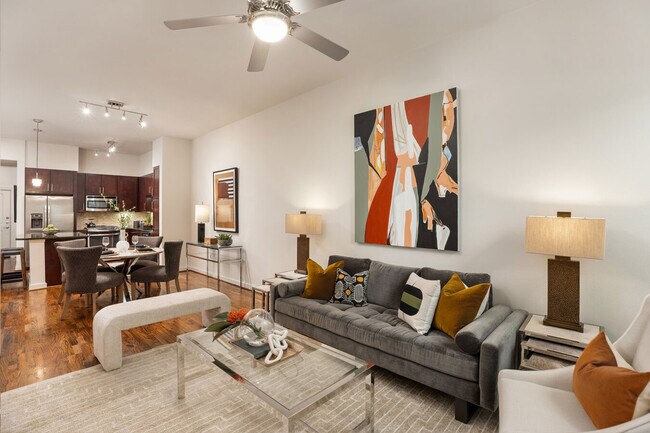Building Photo - Elegant 2/2 Apt – Modern Living at Its Best!