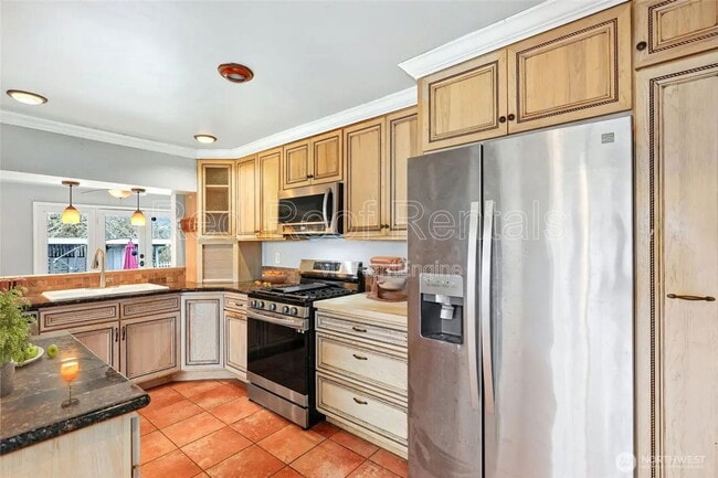 Building Photo - 1523 4th Ave NW