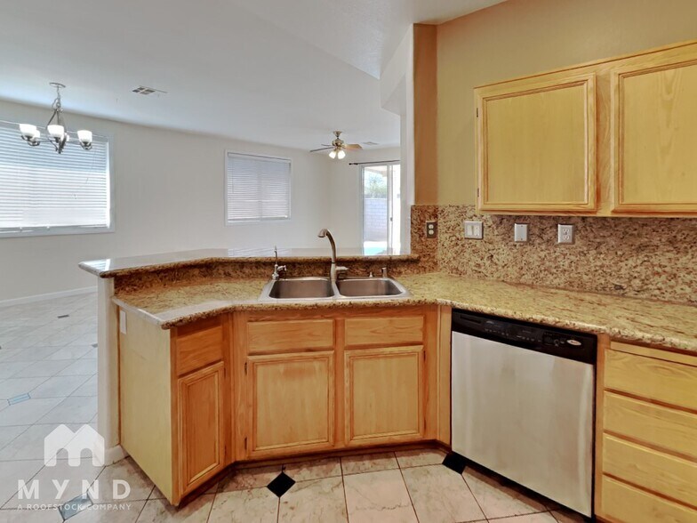 Building Photo - 9101 Ivybridge St