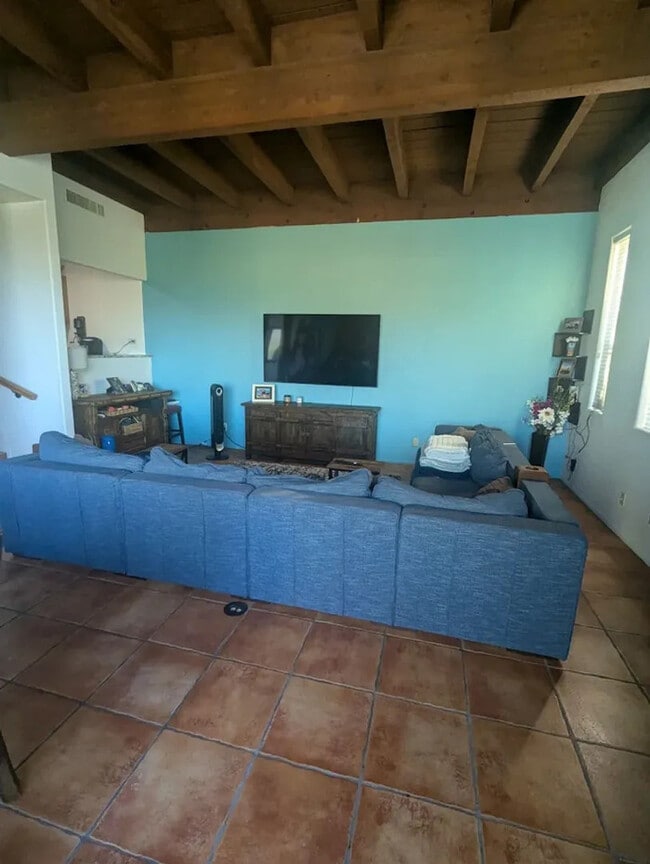 Building Photo - Spacious 4-Bedroom Estate with Chef’s Kitchen