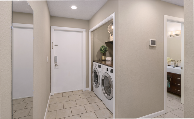 Building Photo - 25429-25213 213th Ave SE