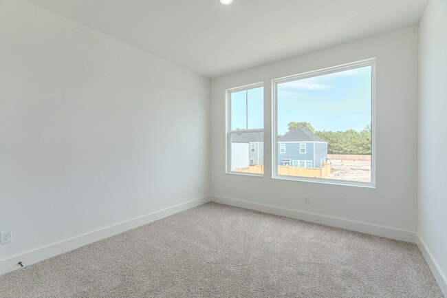 Building Photo - 7707 Inwood Grv Ln