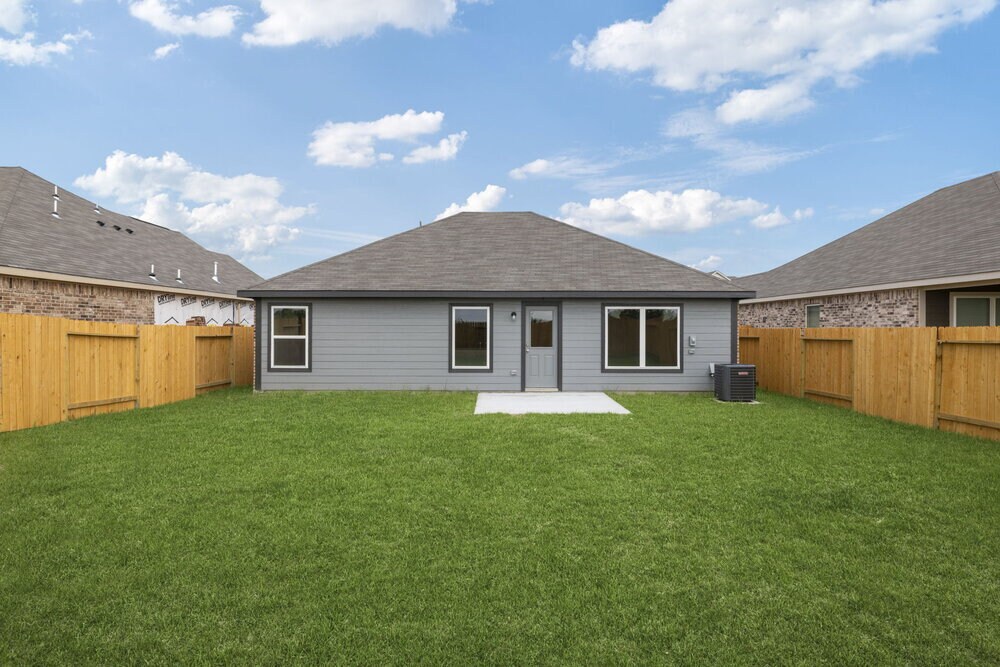 Building Photo - 425 Sunny Highlands Dr