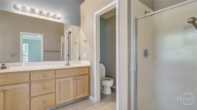 Building Photo - 422 Copper Creek Cir
