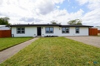 Building Photo - 913 Hander Ln