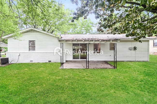 Building Photo - Newly Renovated 3BR/1B home in Whitehaven