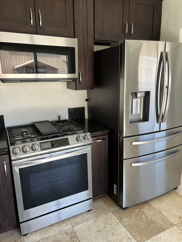 Building Photo - 8557 Paseo Dr