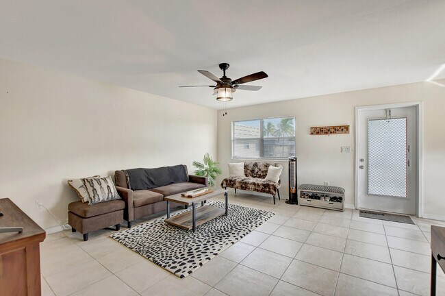 Building Photo - 169 Brittany Terrace