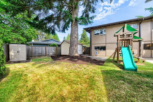 Building Photo - 4bd/2.75ba Renton Home