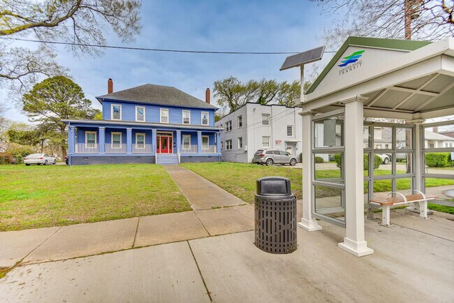 Building Photo - 9501 Granby St