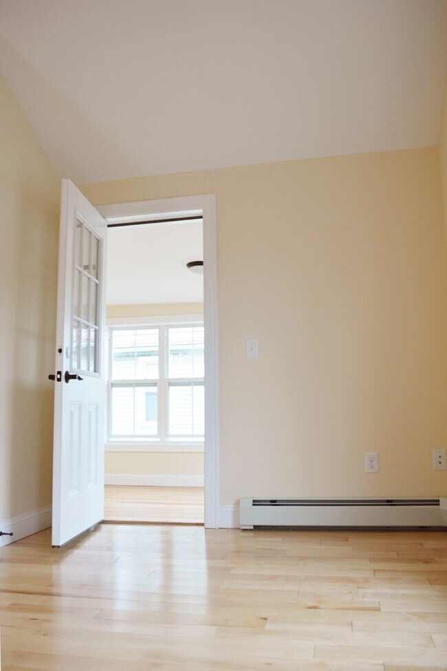 Building Photo - 277/279 North Street