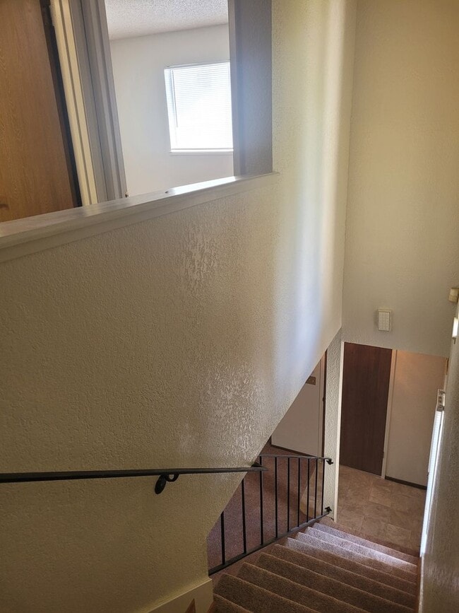 Building Photo - 1189 Greenhill Drive, Roseville