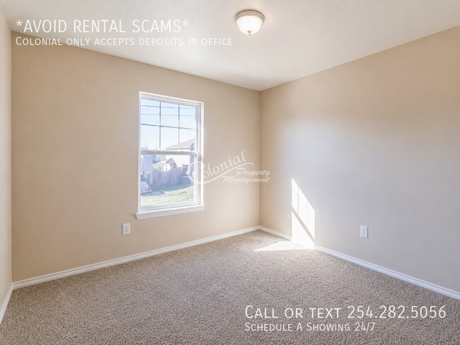 Building Photo - 809 Carla Kay Dr