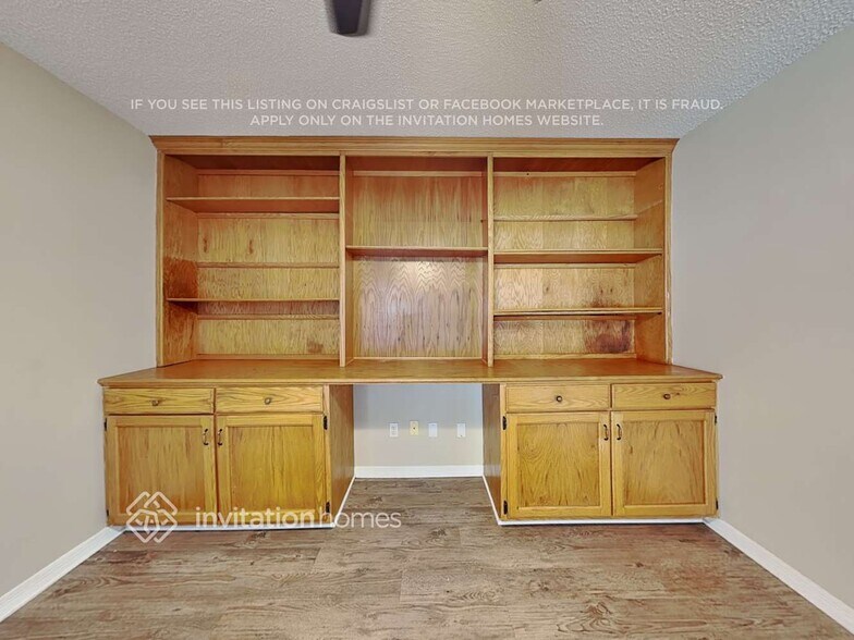 Building Photo - 2605 Tilton Ct