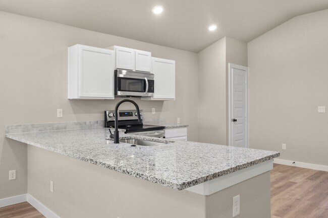 Building Photo - Bell Farms Home Available August
