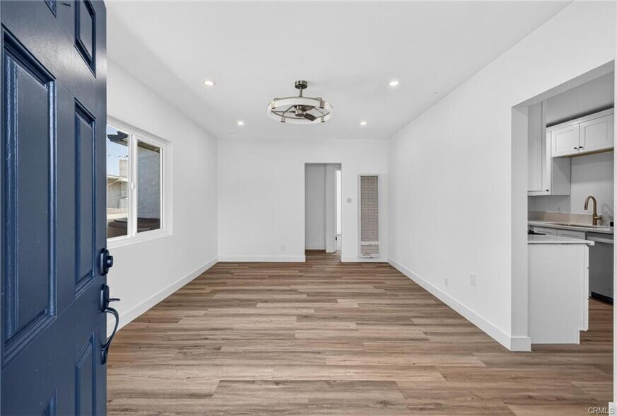 Building Photo - 1438 W 222nd St