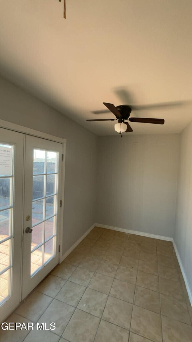 Building Photo - 8804 Kenneth St