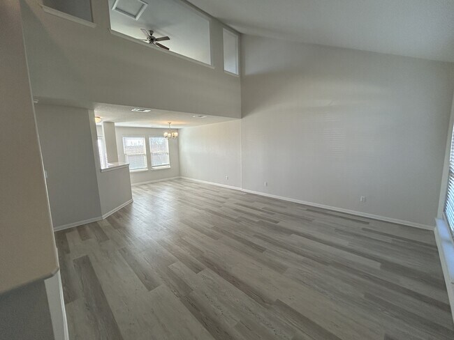 Building Photo - 12421 Woodcock Way