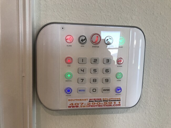 Building Photo - 3/2 Plus Den Located in Summerlake $2895