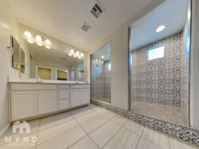 Building Photo - 5709 Justin Robert St