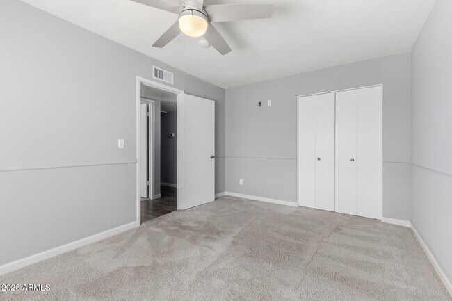 Building Photo - 1340 E Garnet Cir