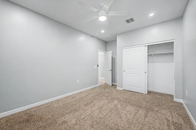 Building Photo - 30731 Monterey Cir