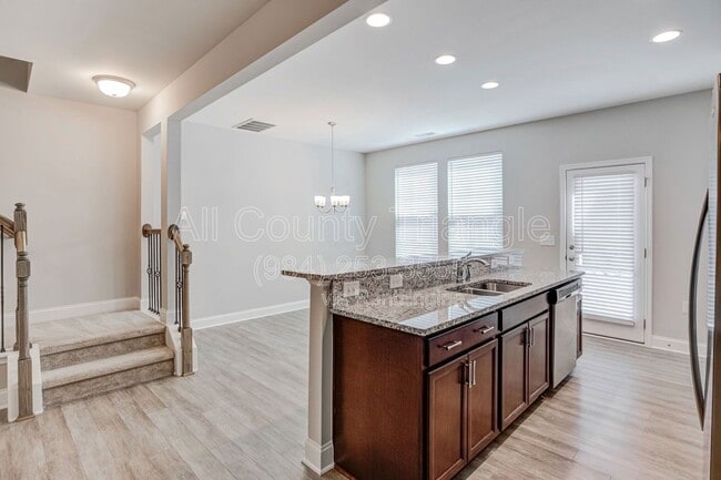 Building Photo - 1364 Scholar Dr