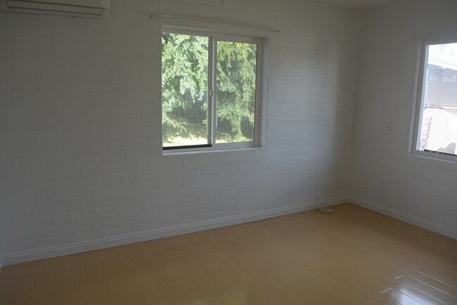 Building Photo - 15703 Palo Alto Ave