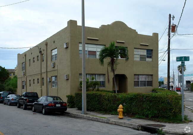 Primary Photo - River Edge Apartments