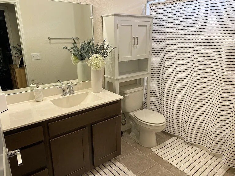 Building Photo - 5801 A Charles Merle Dr